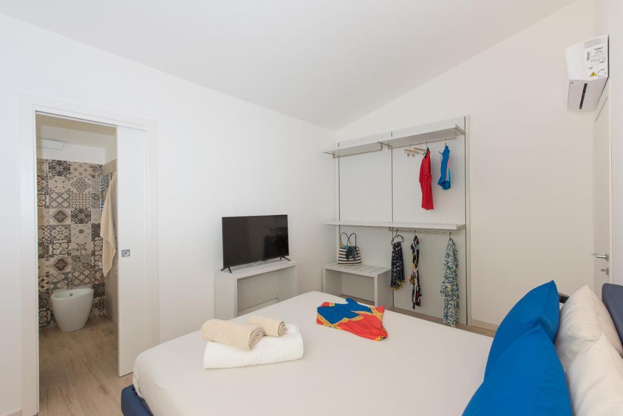Loft Lungomare Vista Mare E Monti Apartamento Àrbatax Exterior foto