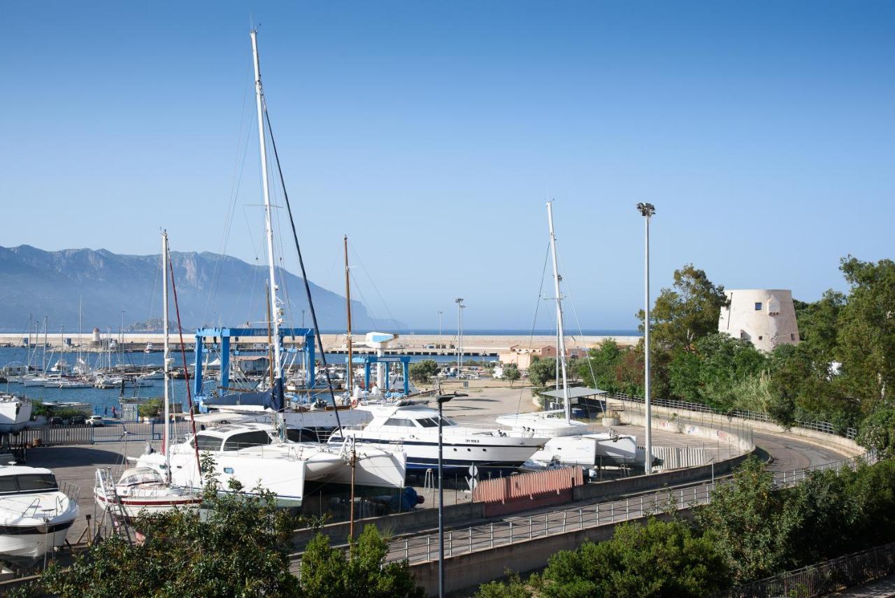 Loft Lungomare Vista Mare E Monti Apartamento Àrbatax Exterior foto