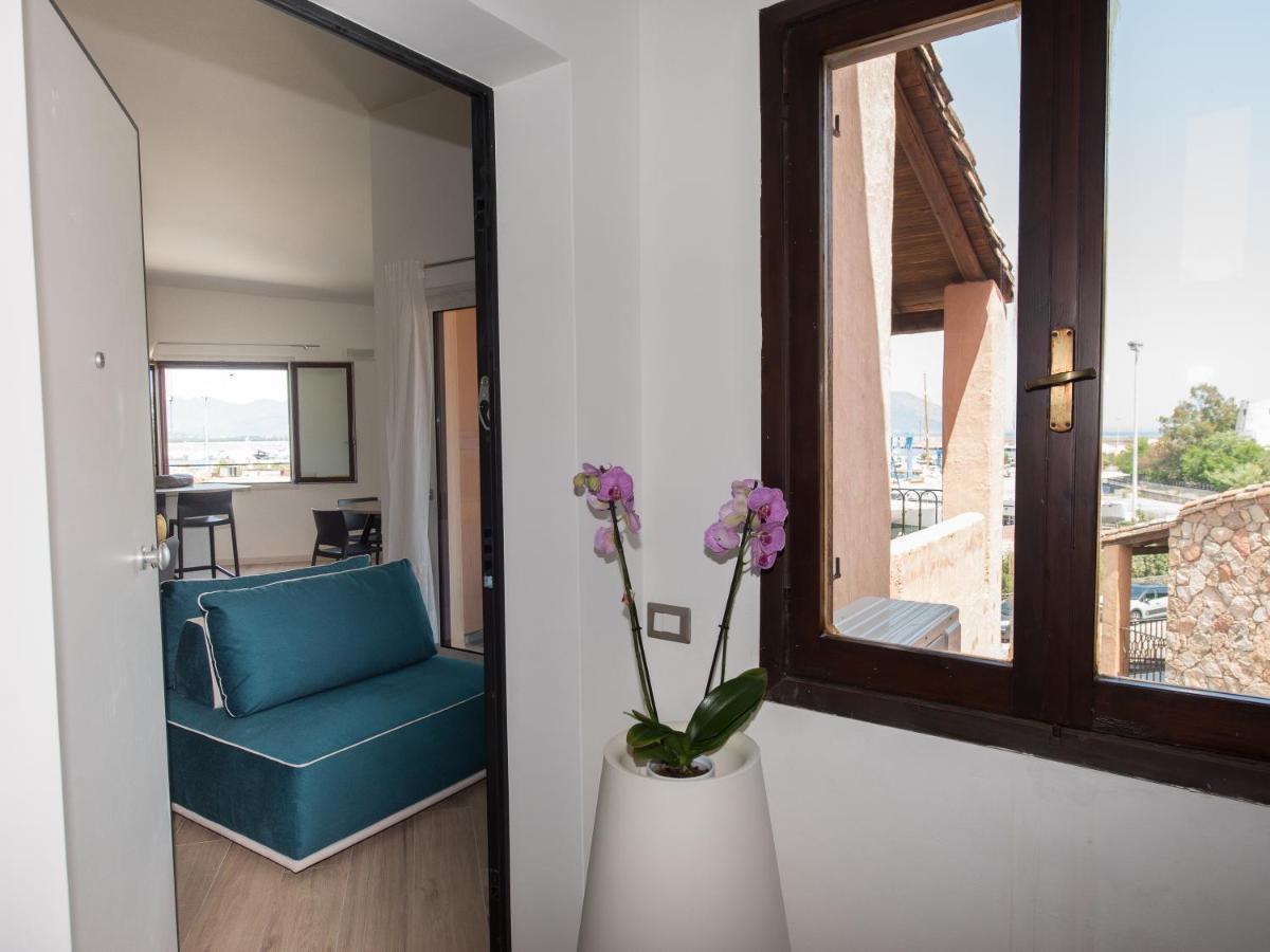 Loft Lungomare Vista Mare E Monti Apartamento Àrbatax Exterior foto