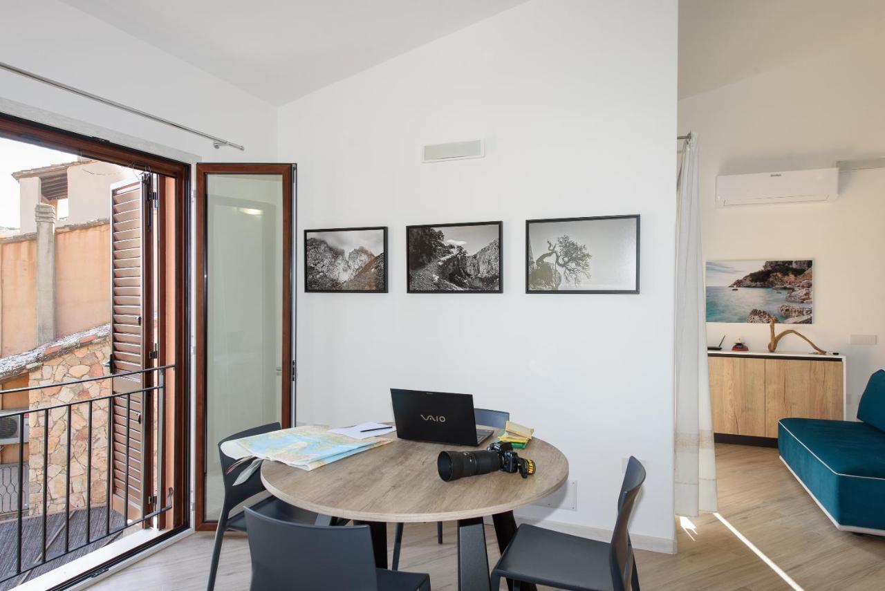 Loft Lungomare Vista Mare E Monti Apartamento Àrbatax Exterior foto